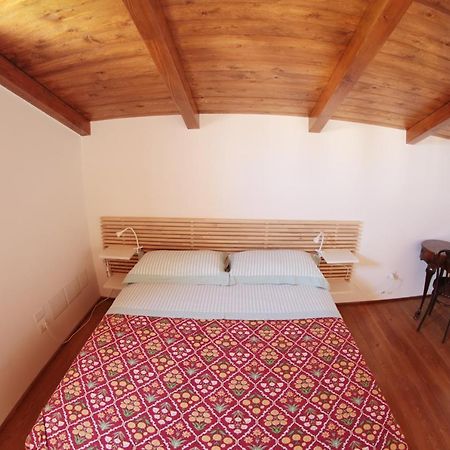 הוילה לוקרי La Casa Del Mandarino Di Borgo Carbone מראה חיצוני תמונה